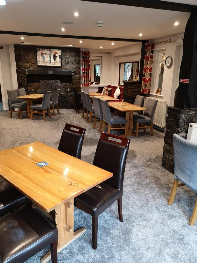 Y Giler Arms Hotell Pentrefoelas Eksteriør bilde